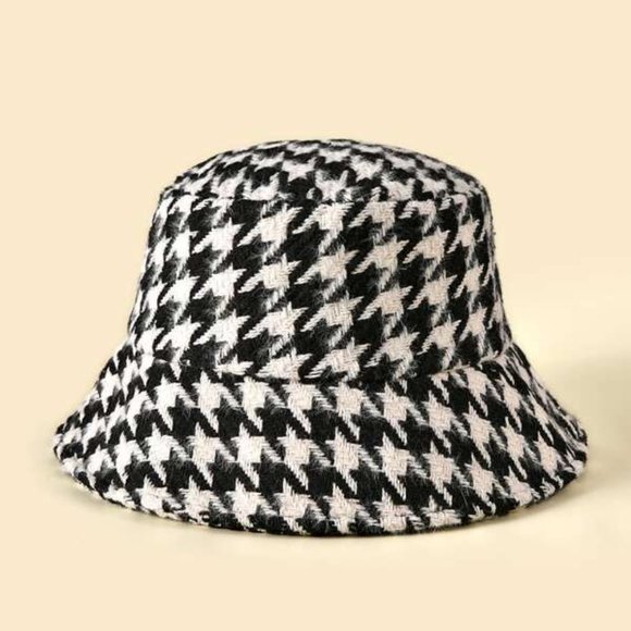 CHIC DOLLZ Houndstooth Bucket Hat -black - Picture 9 of 12